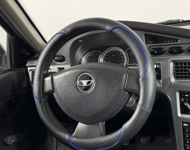 Daewoo Nexia  Базовая ГУР+кондиционер