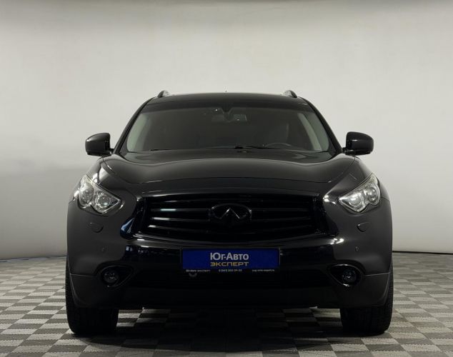 Infiniti QX70  