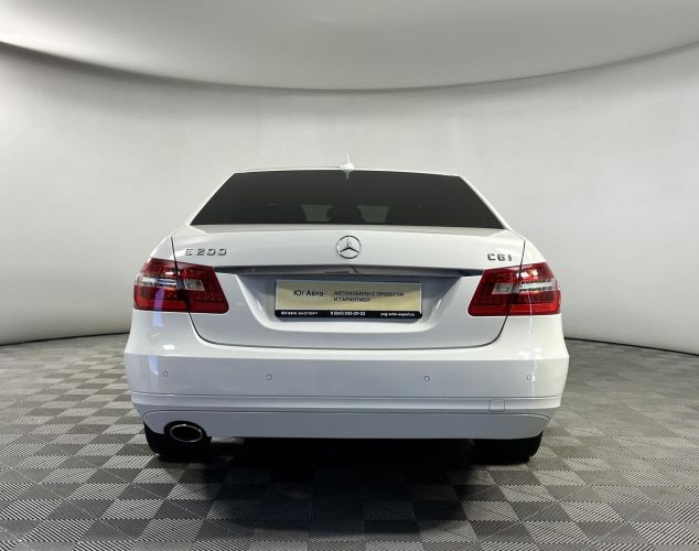 Mercedes-Benz E-Класс  