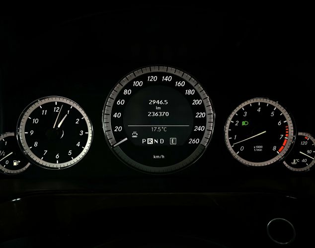 Mercedes-Benz E-Класс  