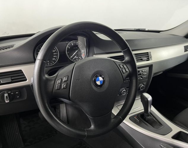 BMW 3 серия  318