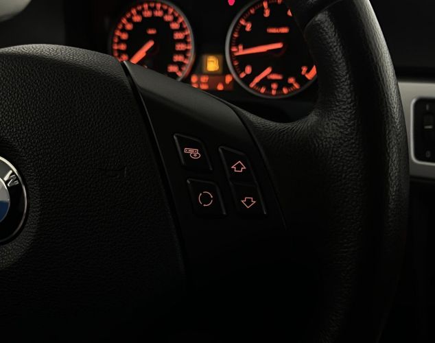 BMW 3 серия  318