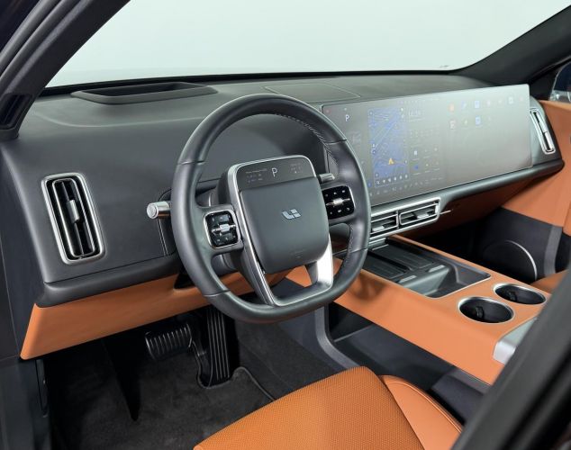 LiXiang (Li Auto) L6  Max