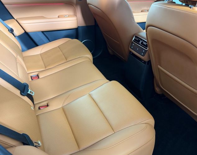 LiXiang (Li Auto) L6  Max