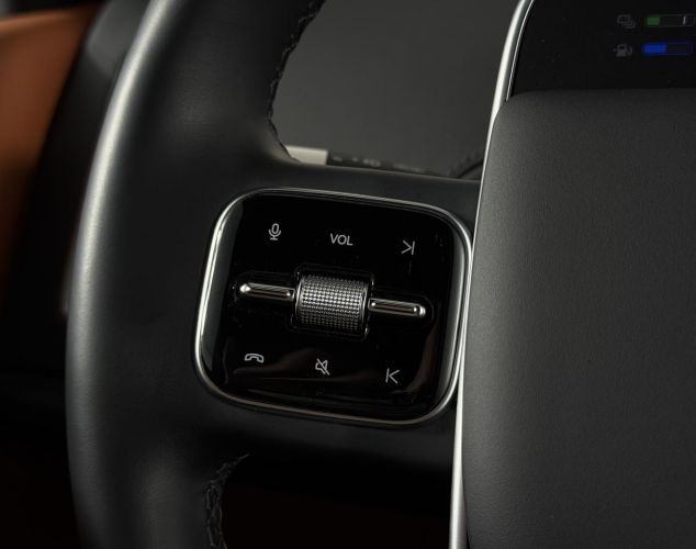 LiXiang (Li Auto) L6  Max