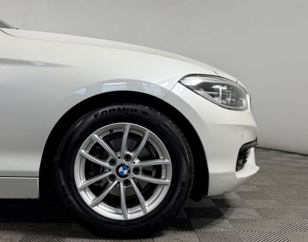 BMW 1 серия  118i Base