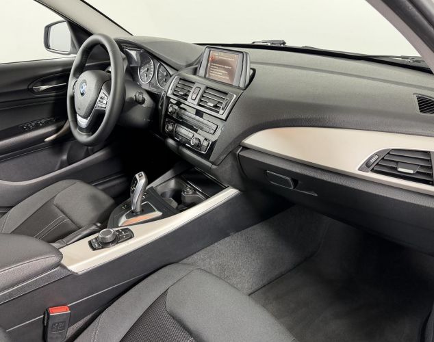 BMW 1 серия  118i Base