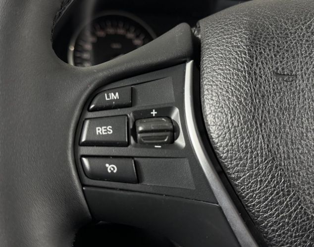 BMW 1 серия  118i Base