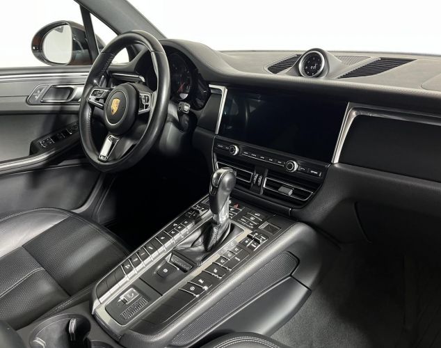 Porsche Macan  Macan