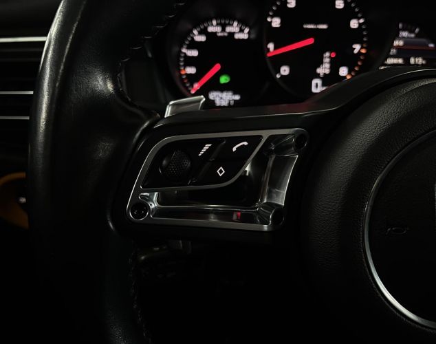 Porsche Macan  Macan