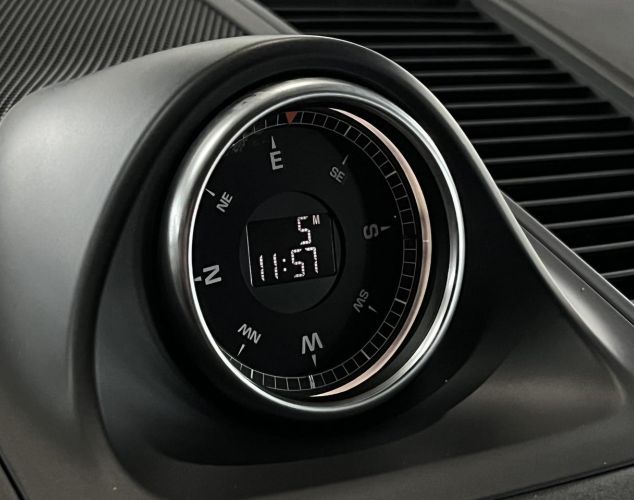 Porsche Macan  Macan