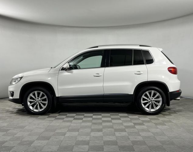 Volkswagen Tiguan  Adventure