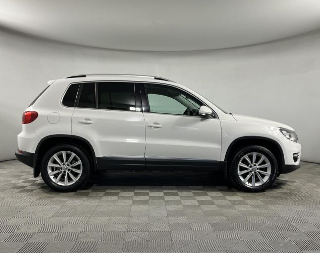 Volkswagen Tiguan  Adventure
