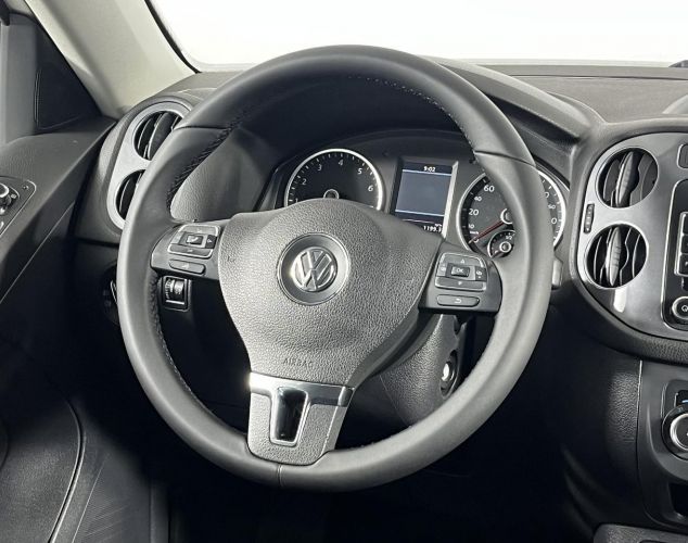 Volkswagen Tiguan  Adventure