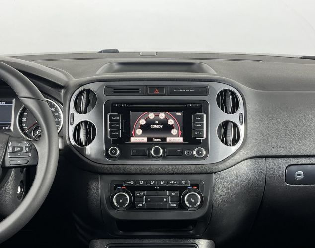 Volkswagen Tiguan  Adventure