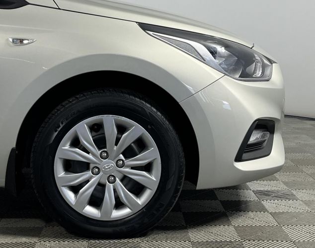 Hyundai Solaris  Super Series II + 5” Audio