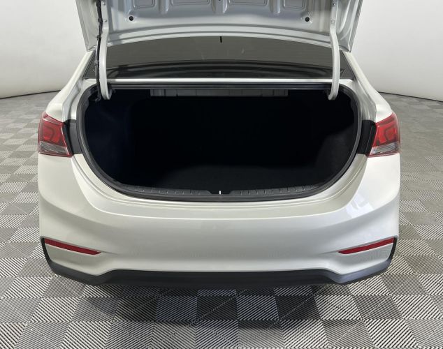 Hyundai Solaris  Super Series II + 5” Audio