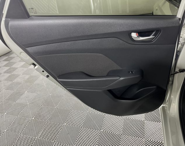 Hyundai Solaris  Super Series II + 5” Audio