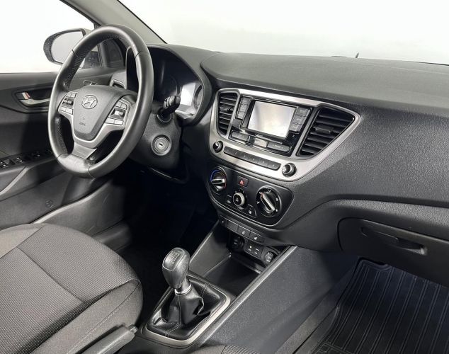 Hyundai Solaris  Super Series II + 5” Audio