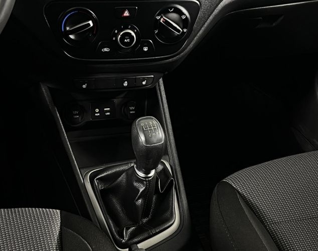 Hyundai Solaris  Super Series II + 5” Audio