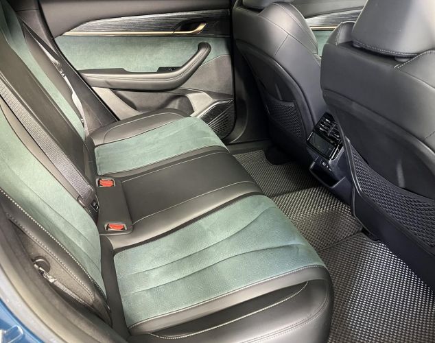 Geely Monjaro  Flagship