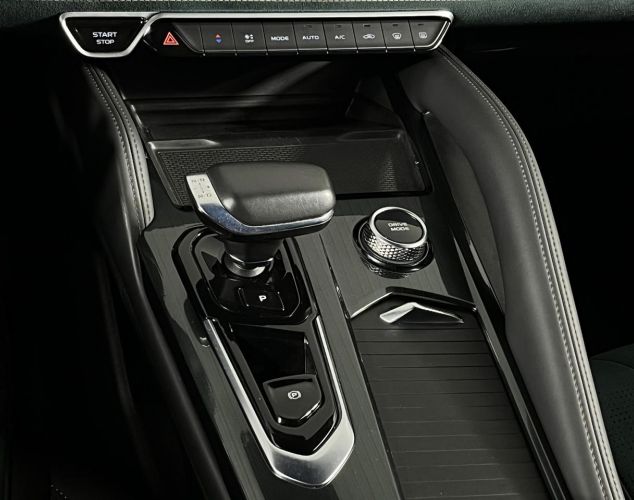 Geely Monjaro  Flagship