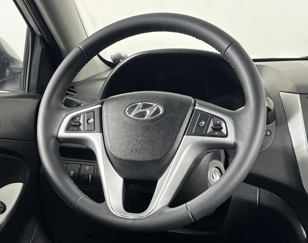 Hyundai Solaris  Active