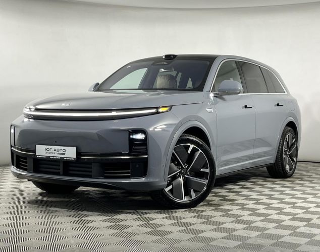 LiXiang (Li Auto) L7  