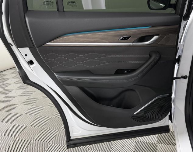 Geely Monjaro  