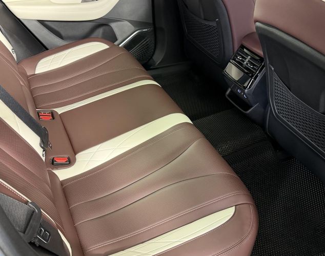 Geely Monjaro  
