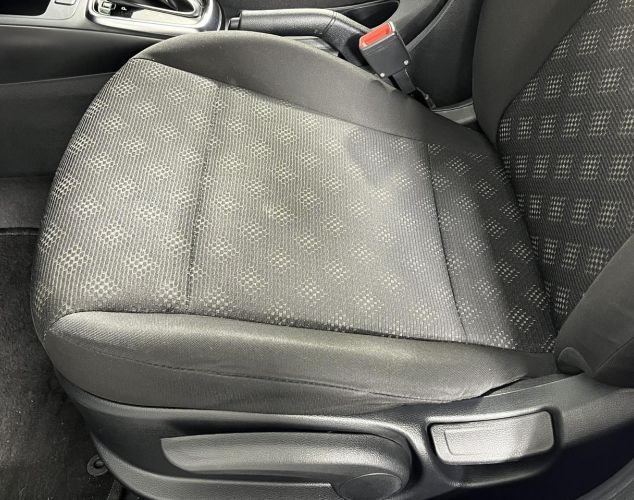 Kia Rio  Luxe Red Line