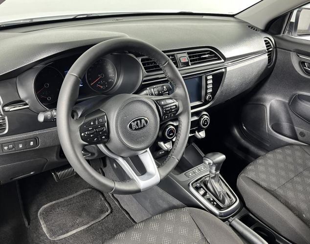 Kia Rio  Luxe Red Line