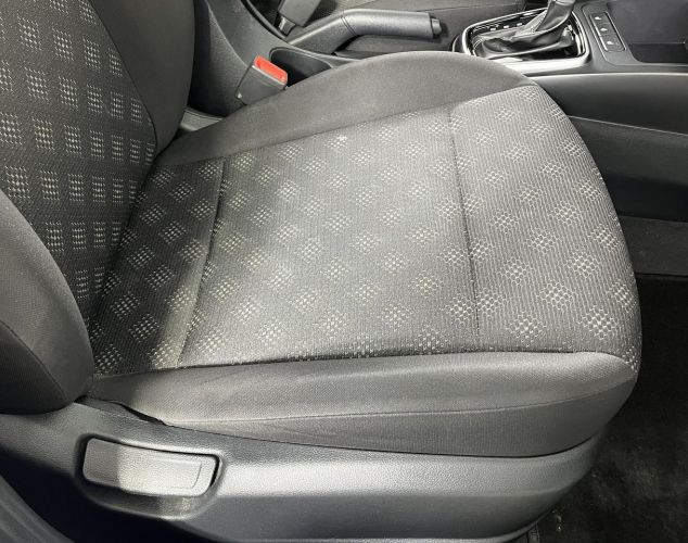 Kia Rio  Luxe Red Line