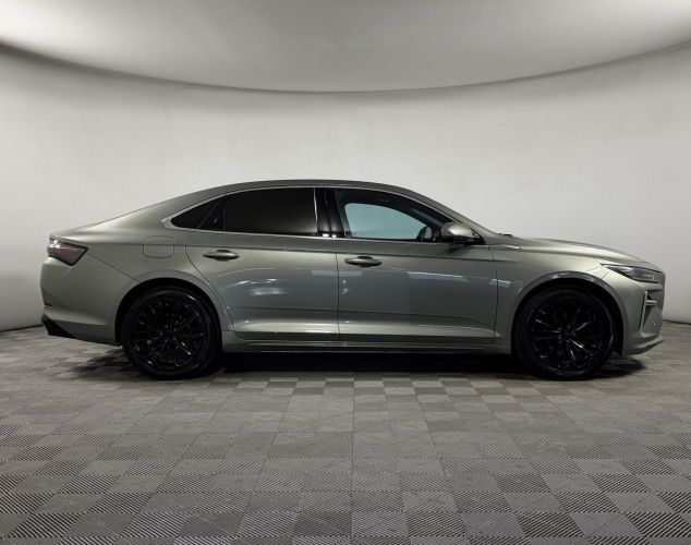 Geely Preface  Флагман