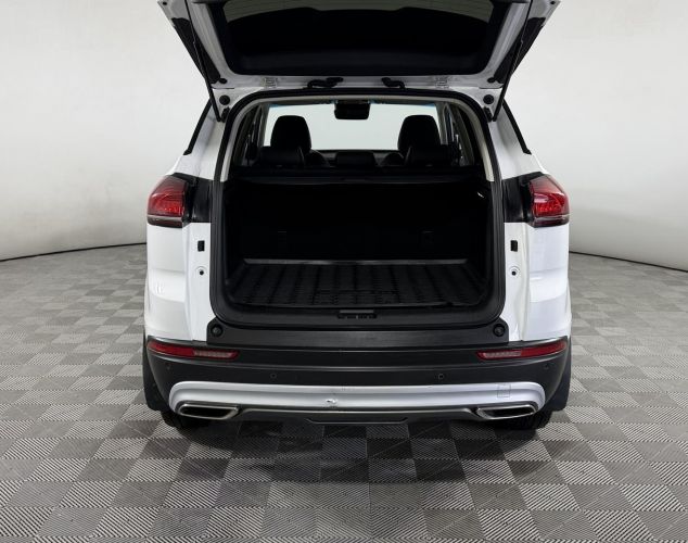 Geely Atlas Pro  Люкс