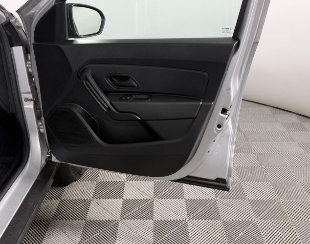 Renault Duster  Drive