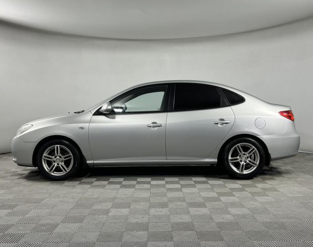 Hyundai Elantra  GL