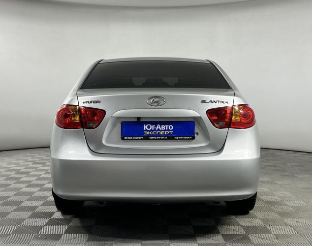 Hyundai Elantra  GL