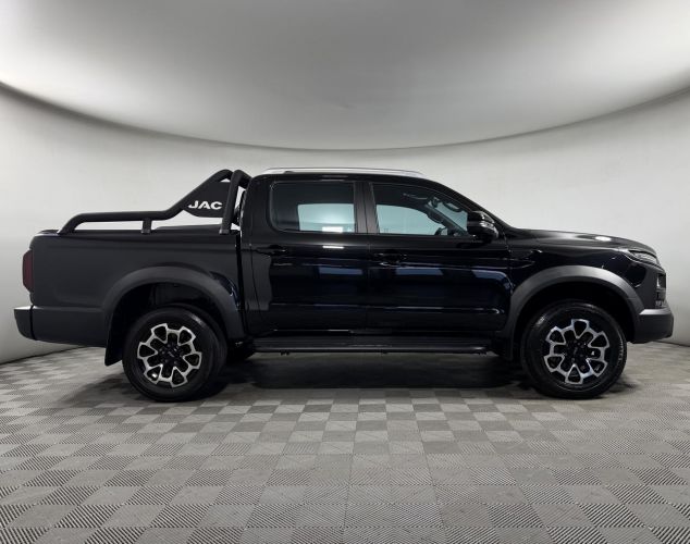 JAC T9  