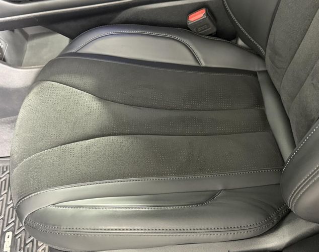 Geely Monjaro  Flagship