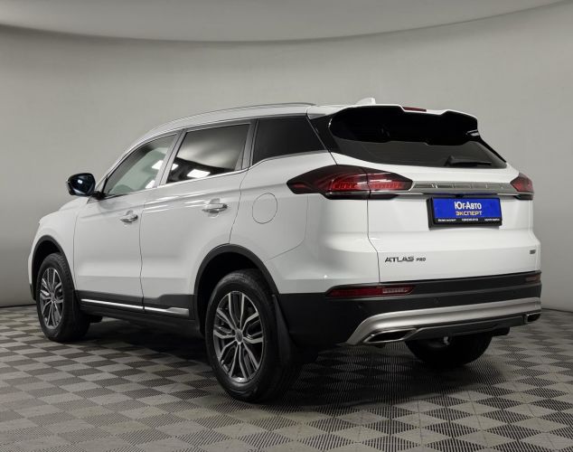 Geely Atlas Pro  