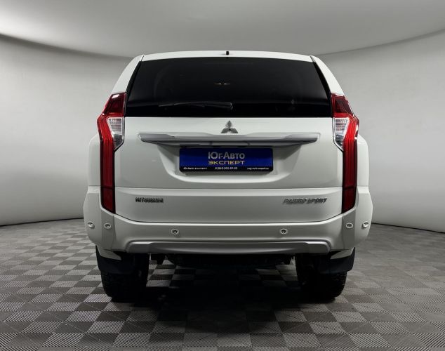 Mitsubishi Pajero Sport  