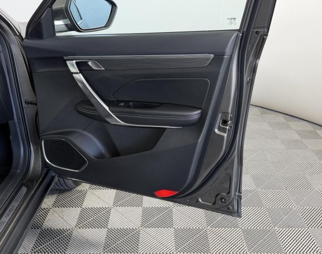 Geely Atlas Pro  