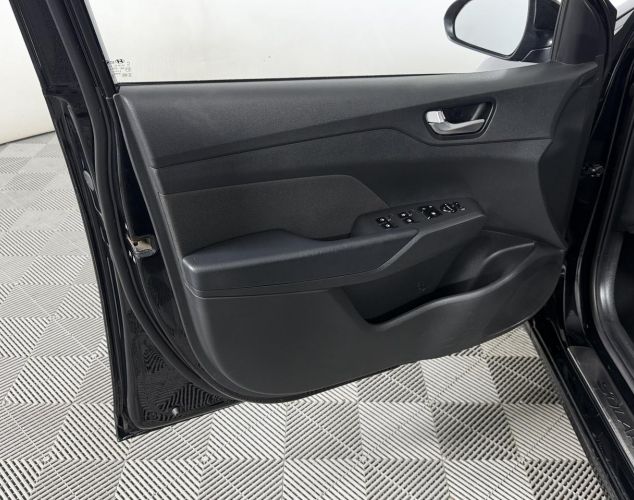Hyundai Solaris  Active