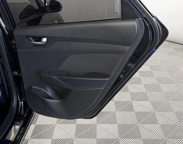 Hyundai Solaris  Active