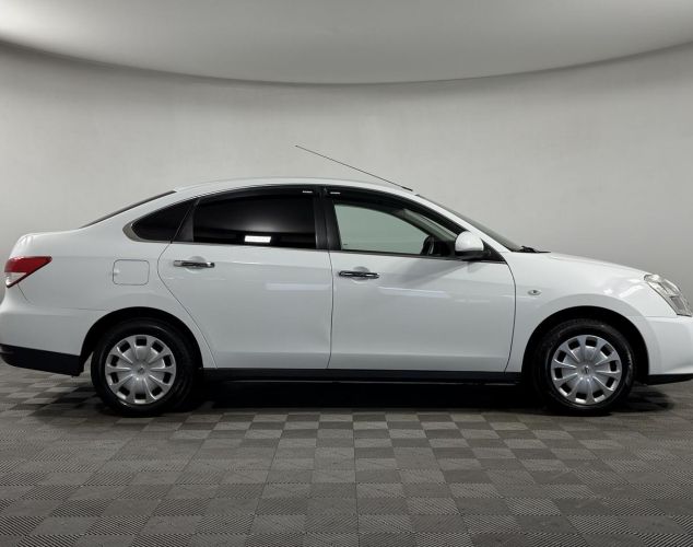 Nissan Almera  