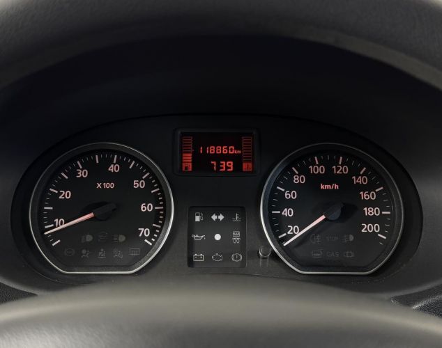Nissan Almera  