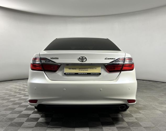 Toyota Camry  Exclusive