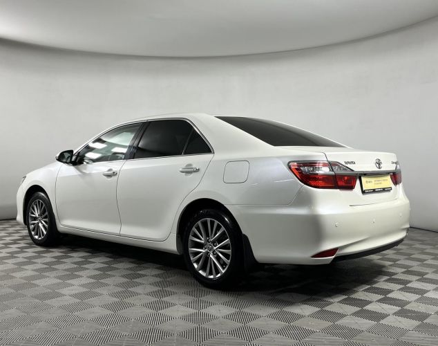 Toyota Camry  Exclusive