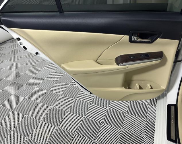 Toyota Camry  Exclusive